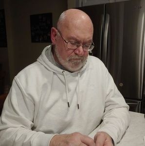 Meet your Posher, Stephen